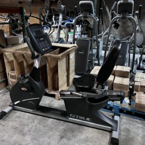 The True PS900 Recumbent Bike walk-through recumbent bike is built on a custom-designed, racetrack-inspired steel frame that is a perfect complement to any exercise facility