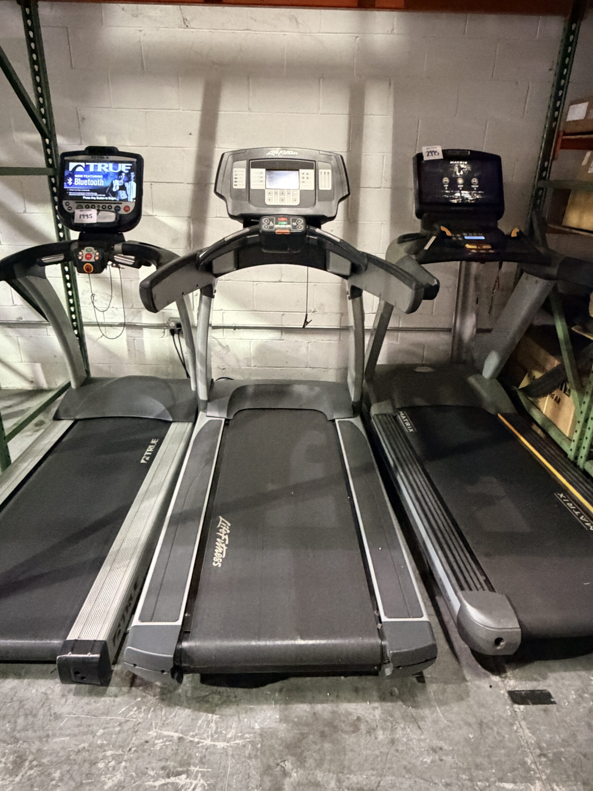 Life Fitness 95T Inspire Treadmill with advanced Inspire console, commercial-grade running deck, and ergonomic design, available from Innovative Fitness in Kennesaw, Georgia. Premium fitness equipment for home gyms, health clubs, corporate wellness centers, and training facilities.