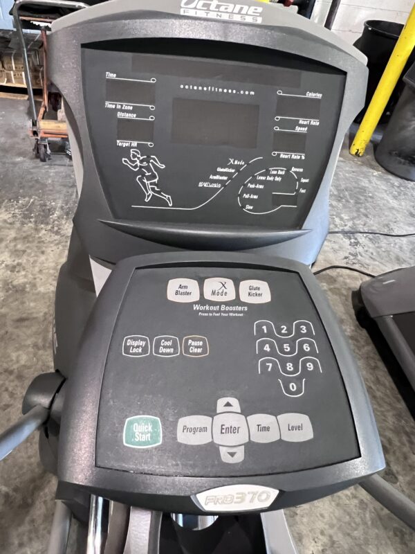 Octane Fitness Pro370 Elliptical