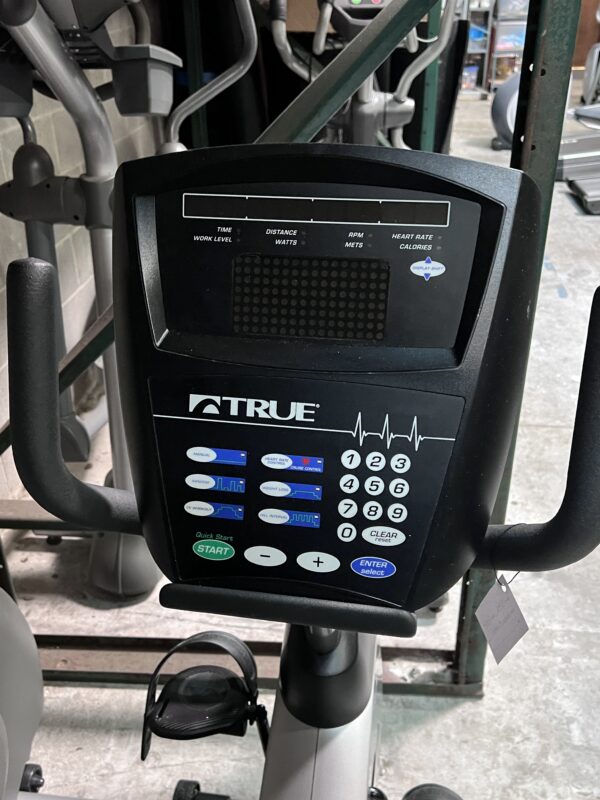 TRUE Fitness Z7 Recumbent Bike