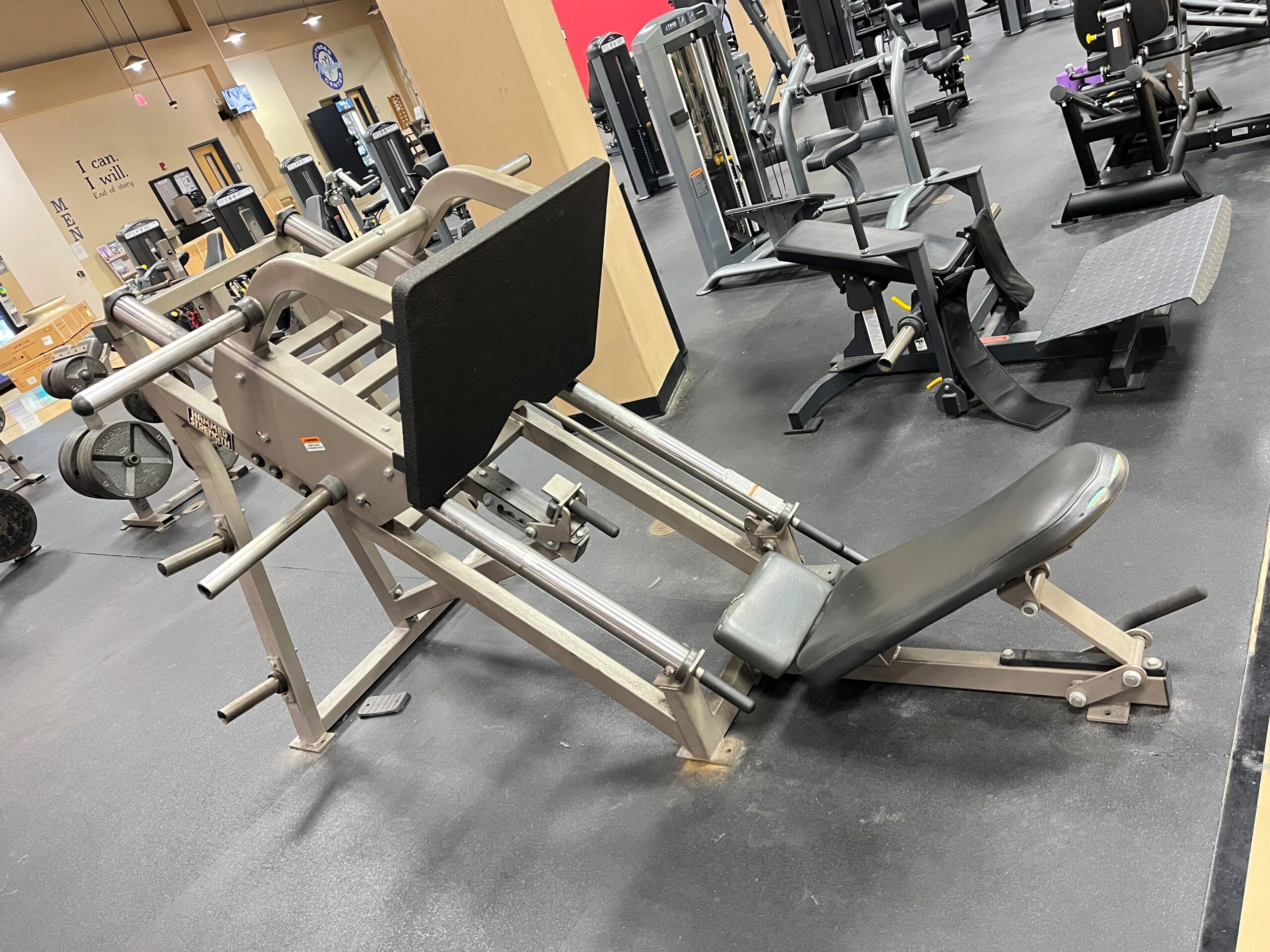 Hammer Strength Plate Loaded Linear Leg Press Now available at Innovative Fitness in Kennesaw, GA 30152 call us today at 770.218.9390.