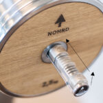 The weights Our selection of weight plates, ranging from 0.5 kg, to 1.25 kg, 2.5 kg, 5 kg and 10 kg (10 kg not included) allows you to customize your workout intensity with precision. No matter your weightlifting goals, this diverse selection ensures you have the flexibility and control needed to reach them effectively and efficiently. The weight plates’ center hole measures 25mm in diameter for easy barbell placement. Now available at Innovative Fitness in Kennesaw, GA 30152 call us today at 770.218.9390.
