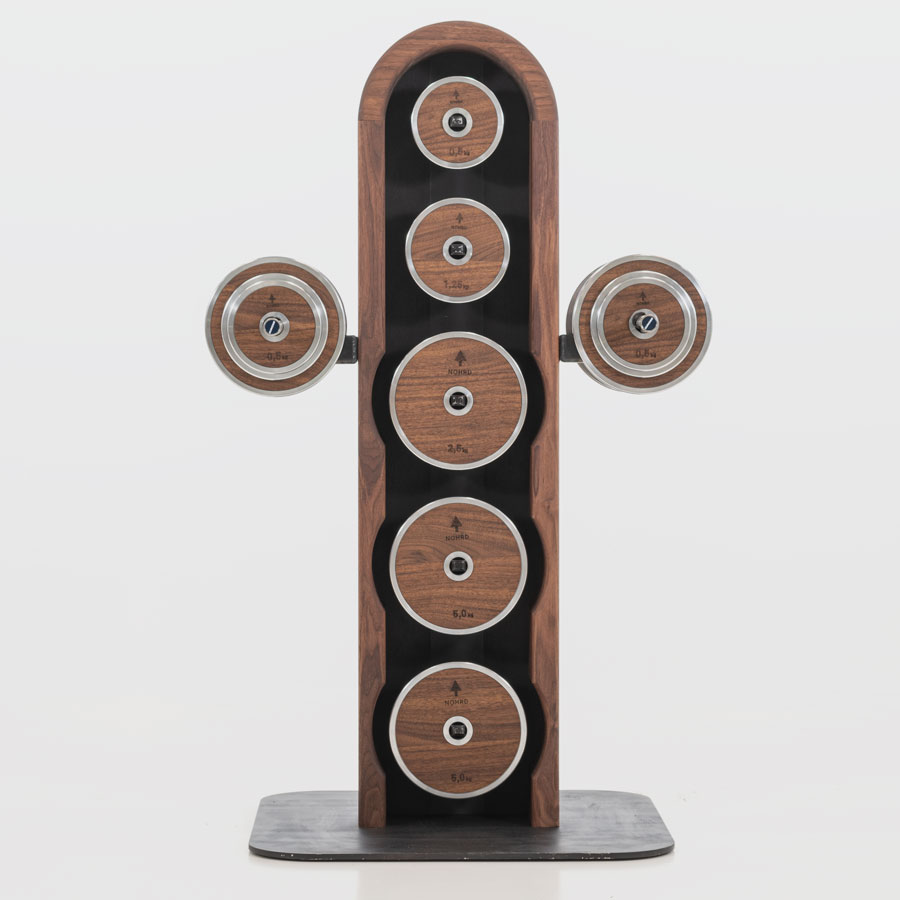 The weights Our selection of weight plates, ranging from 0.5 kg, to 1.25 kg, 2.5 kg, 5 kg and 10 kg (10 kg not included) allows you to customize your workout intensity with precision. No matter your weightlifting goals, this diverse selection ensures you have the flexibility and control needed to reach them effectively and efficiently. The weight plates’ center hole measures 25mm in diameter for easy barbell placement. Now available at Innovative Fitness in Kennesaw, GA 30152 call us today at 770.218.9390.