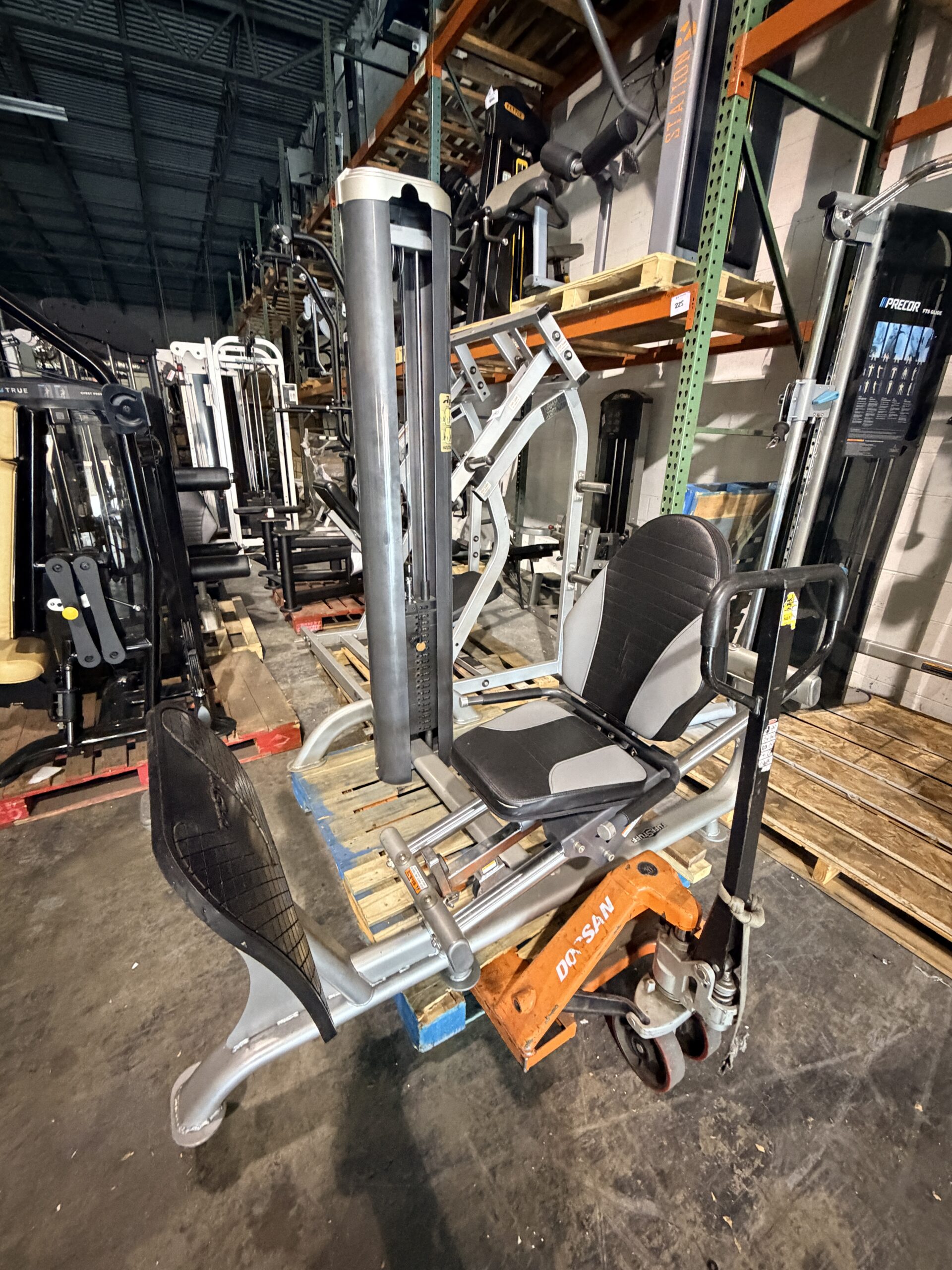 Apollo 7000 Series Leg Press Selectorized Weight Stack Machine - Tuff Stuff